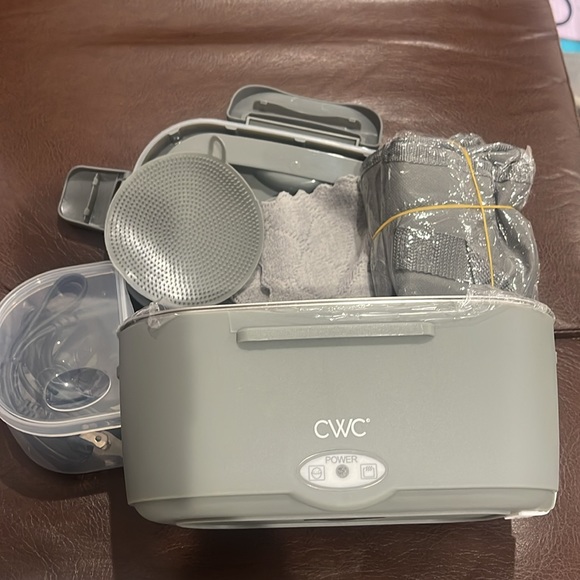 ❤️NEW!!!❤️ Electric Food Warmer. 40 Watts 1.5L Capacity with Carry tote. - Picture 11 of 14